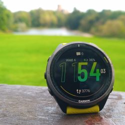 Nous avons testé la Garmin Forerunner 695, la meilleure montre de trail